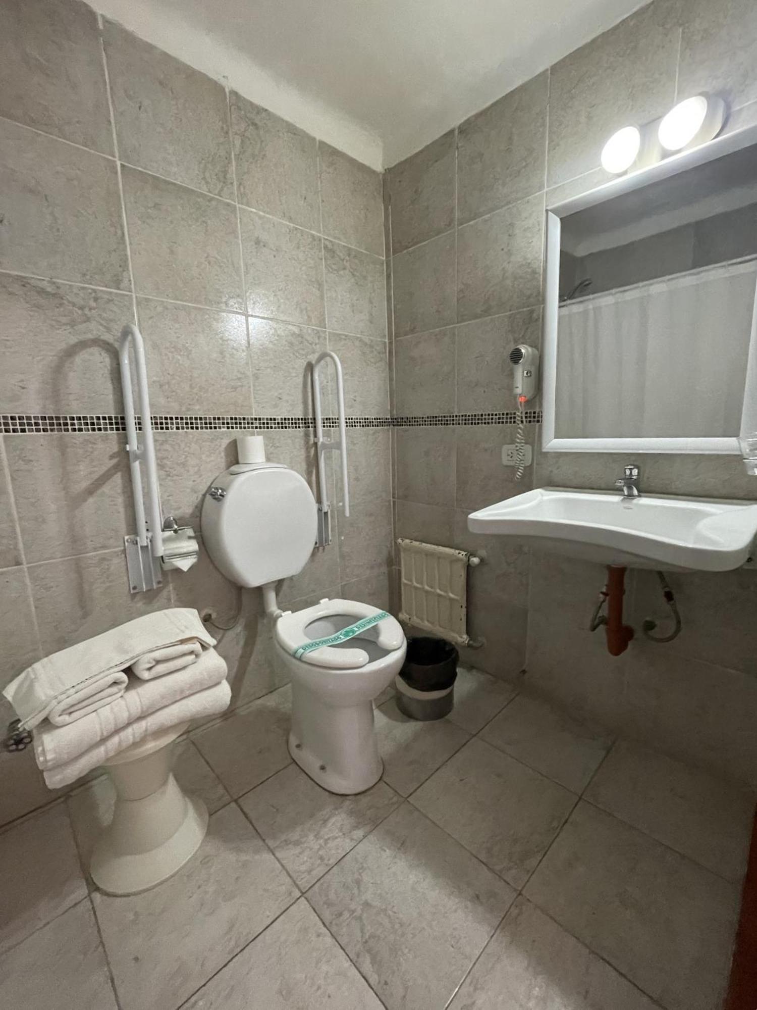 Hotel Rayentray Tehuelche Esquel Zimmer foto